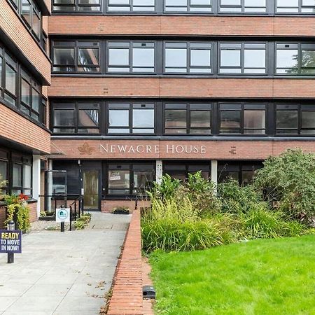 Bright Contemporary Studio In East Grinstead Exterior foto